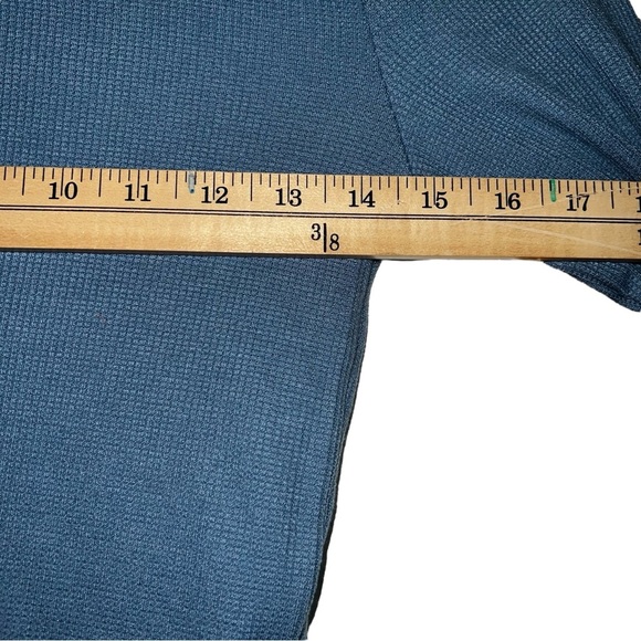 American NWT Long Sleeve Top Size Medium - Picture 2 of 6